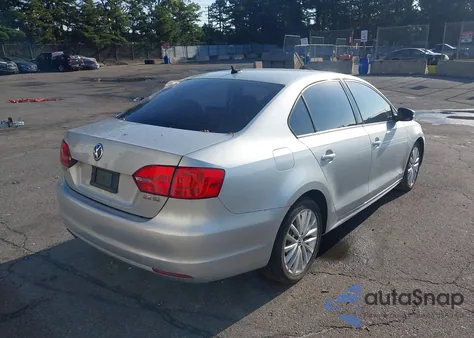 2011 Volkswagen Jetta 2.5L Se z USA, uszkodzony, nr VIN 3VWBX7AJ6BM096802